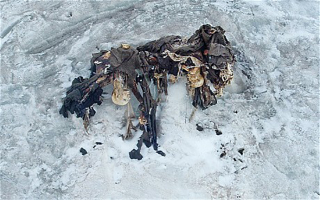 Illustration for article titled Frozen World War I soldiers appear in the Alps